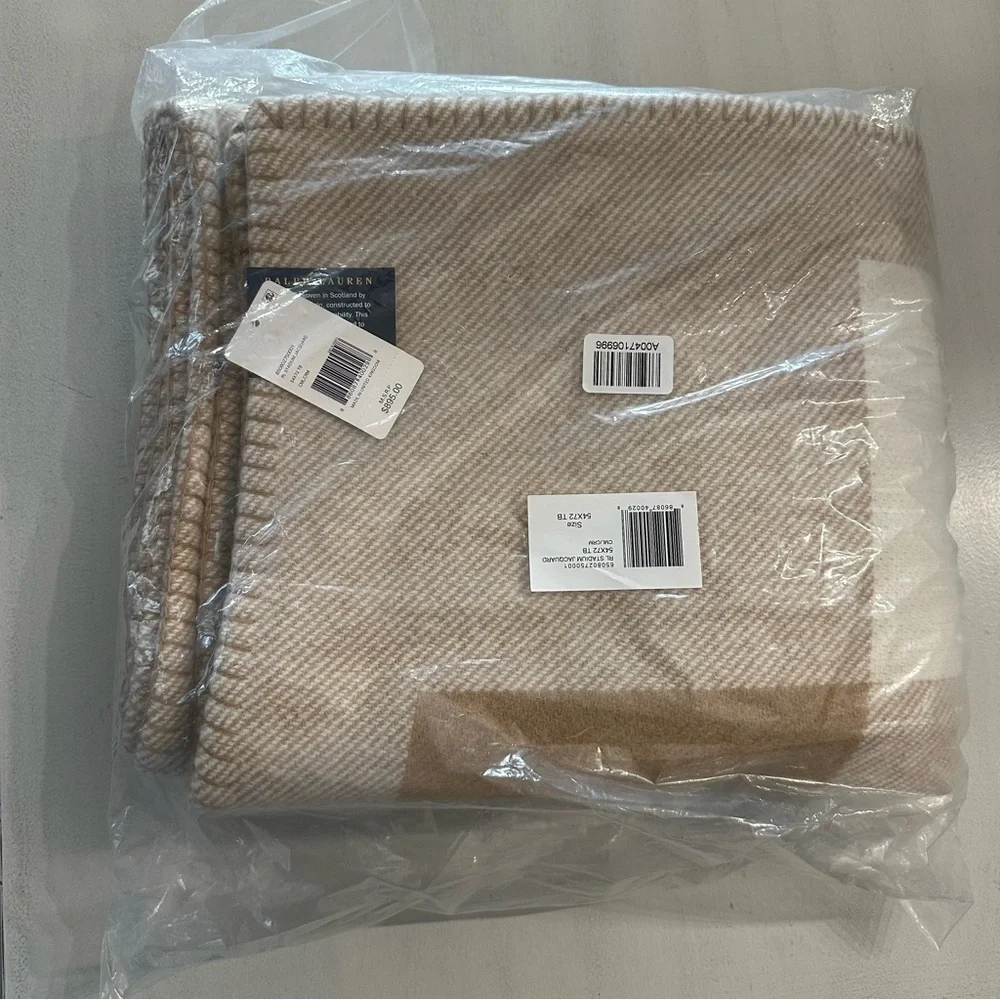 Ralph Lauren Stadium Jacquard Throw Blanket in Camel/Cream Sz 54x72 NWT
